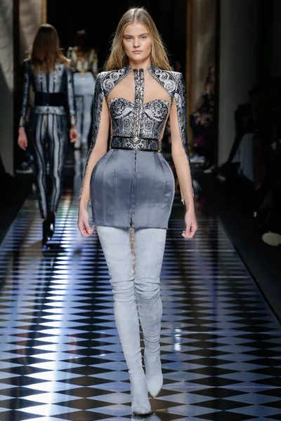 Look 36